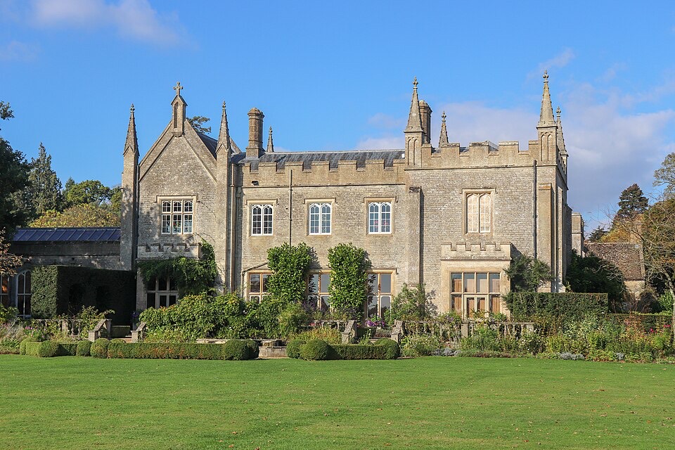 Cotswold Wildlife Park and Gardensの外観